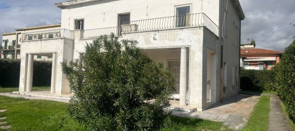 Villa T7 em Forte dei Marmi, Italy N.º 194189 7