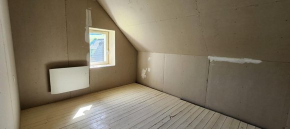 3 bedrooms House in Charnizay, France No. 66857 5