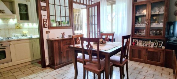 Apartamento de 3 divisões em Udine, Italy N.º 282427 8