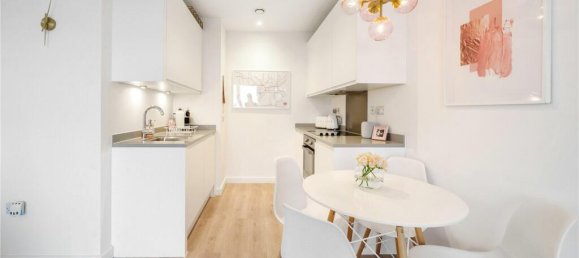 1 bedroom Apartment in London, United Kingdom No. 12230 10