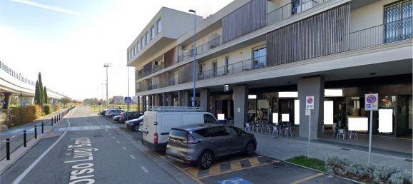 Propriété commerciale à Brescia, Italy 202m² No. 283792 8