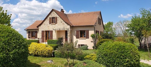 3 bedrooms Castles in Villeneuve, France No. 288496 2