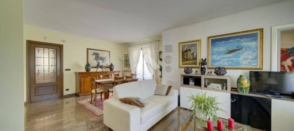 5 Schlafzimmer Villa in Orbassano, Italy, Nr. 334974 4