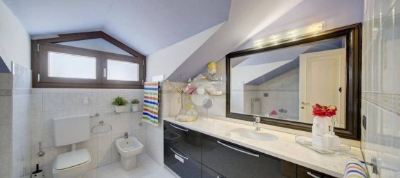 5 Schlafzimmer Villa in Orbassano, Italy, Nr. 334974 21