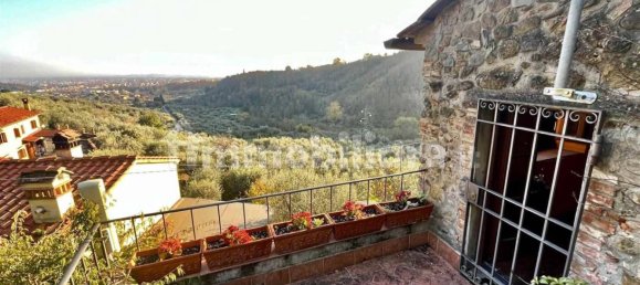 Casa de 3 dormitorios en Pistoia, Italy No. 229342 10