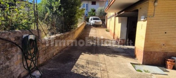 3 bedrooms Apartment in Rome, Italy No. 375500 22