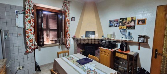 3 bedrooms Apartment in Rome, Italy No. 375500 7