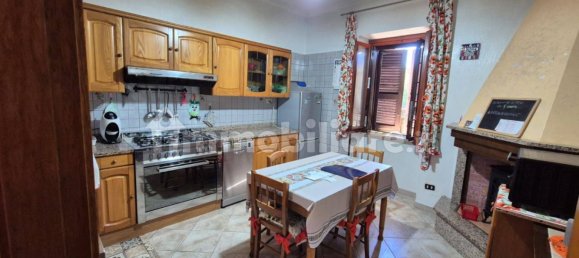 3 bedrooms Apartment in Rome, Italy No. 375500 8