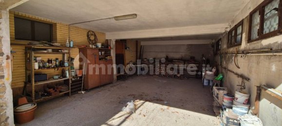 3 bedrooms Apartment in Rome, Italy No. 375500 23