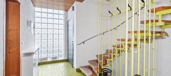 Adosado de 3 habitaciónes en Furth, Germany No. 6950 11