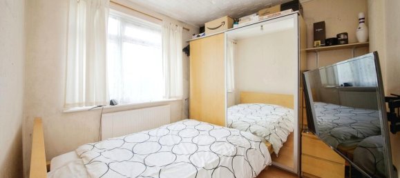 3 bedrooms House in London, United Kingdom No. 11479 11