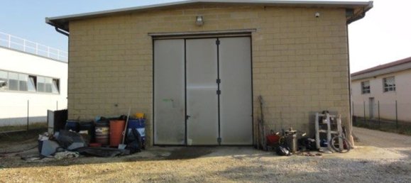 323m² Warehouse in Montepulciano, Italy No. 352257 2