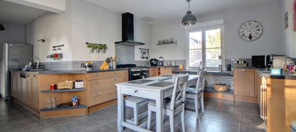 4 bedrooms House in Verneuil-sur-Seine, France No. 173410 2