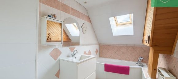 5 bedrooms House in Yonne, France No. 304608 8