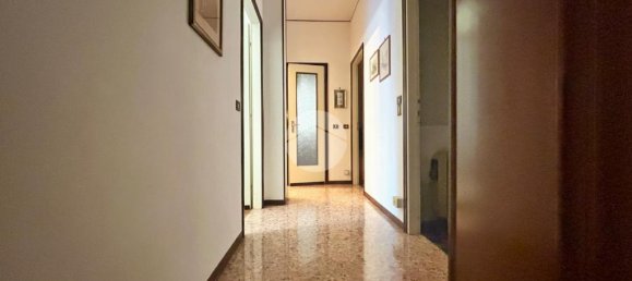 3 غرف نوم شقة في Cremona, Italy رقم 268808 31