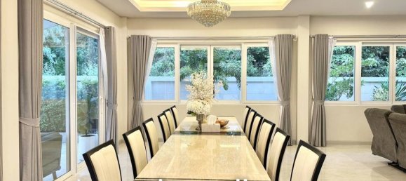 6 bedrooms Villa in Pattaya, Thailand No. 16731 9