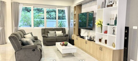 6 bedrooms Villa in Pattaya, Thailand No. 16731 10