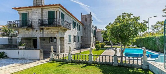 9 bedrooms House in Cascais, Portugal No. 109998 3