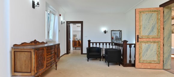 9 bedrooms House in Cascais, Portugal No. 109998 45