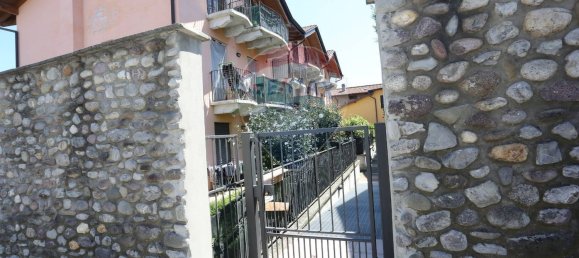 3 rooms Apartment in Seriate, Italy No. 303801 16