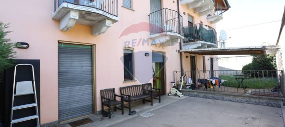 3 rooms Apartment in Seriate, Italy No. 303801 14