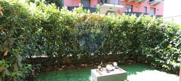 3 rooms Apartment in Seriate, Italy No. 303801 9