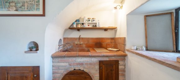 5 rooms House in Marsciano, Italy No. 102149 4