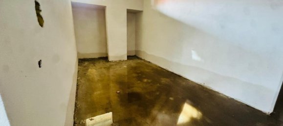 4-Zimmer Wohnung in Brusciano, Italy, Nr. 77735 12