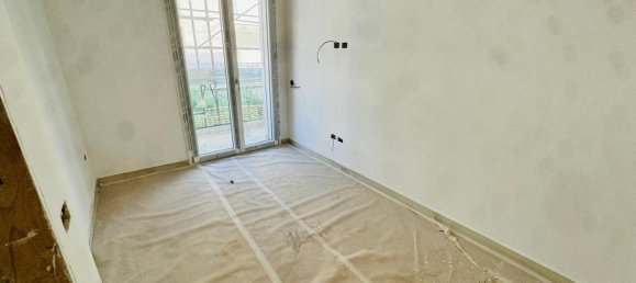 4-Zimmer Wohnung in Brusciano, Italy, Nr. 77735 7