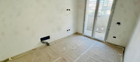 4-Zimmer Wohnung in Brusciano, Italy, Nr. 77735 10