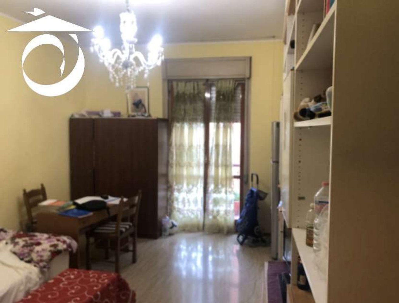 Квартира с 3 комнатами в Бергамо, Италия № 4919