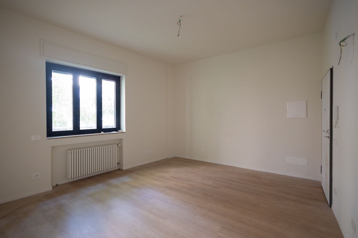 3-Zimmer Wohnung in Milan, Italy, Nr. 339106