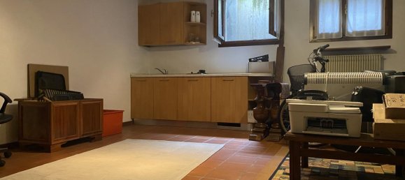 5 rooms House in Montebelluna, Italy No. 75583 5