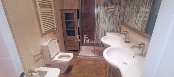 Apartamento de 3 dormitorios en Lérida, Spain No. 175205 11