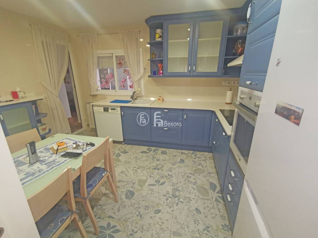 Apartamento de 3 dormitorios en Lérida, Spain No. 175205