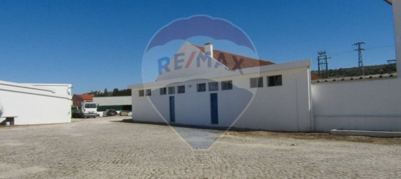 160m² Warehouse in Palmela, Portugal No. 67870 11