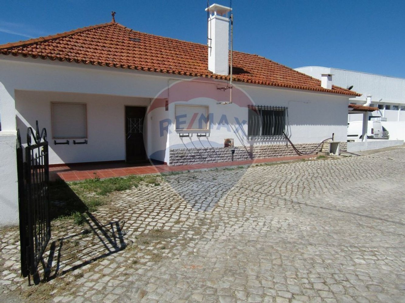 160m² Warehouse in Palmela, Portugal No. 67870