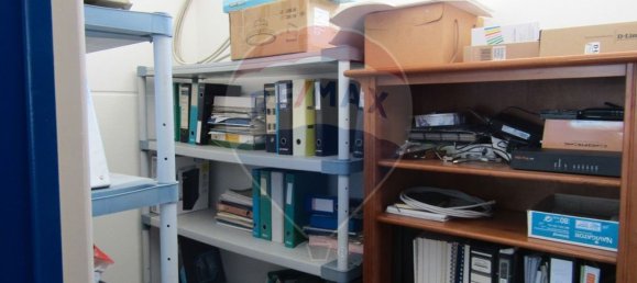 160m² Warehouse in Palmela, Portugal No. 67870 31