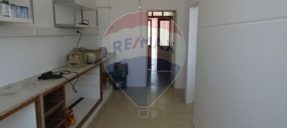 160m² Warehouse in Palmela, Portugal No. 67870 27