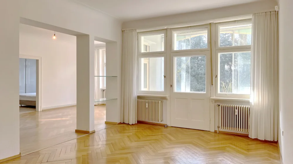 5 rooms Apartment in Freiburg im Breisgau, Germany No. 63459