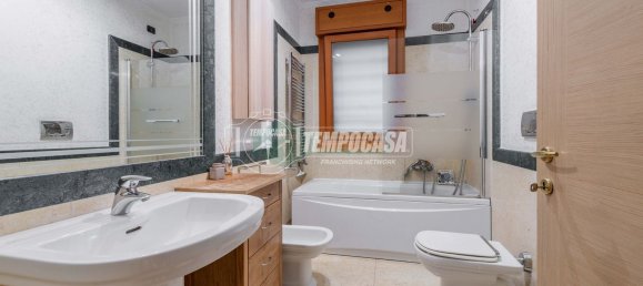 2غرفة شقة في Rome, Italy رقم 86305 12