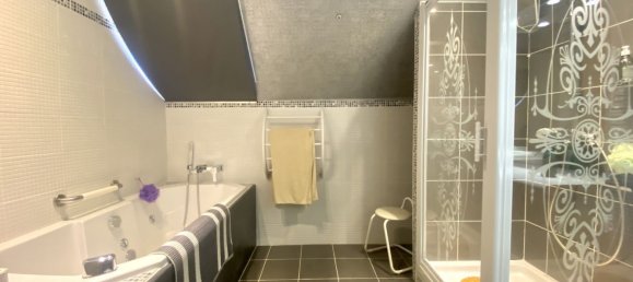 4 Schlafzimmer Haus in Vierzon, France, Nr. 91116 23