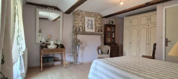 5 bedrooms House in Mayenne, France No. 360517 16