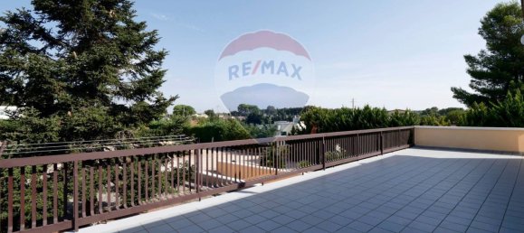 8-salle Villa à Martina Franca, Italy No. 34617 6