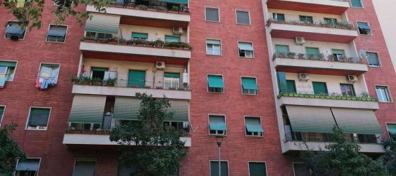 3 bedrooms Apartment in Rome, Italy No. 337137 7