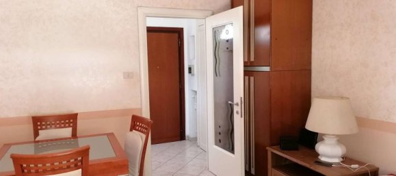 3 bedrooms Apartment in Rome, Italy No. 337137 11