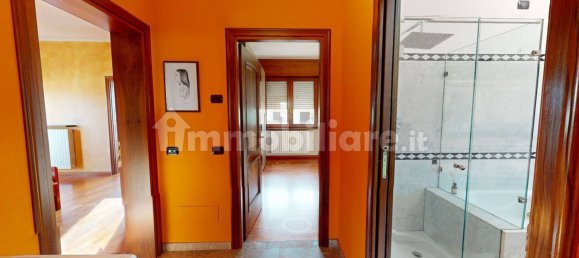 Квартира с 2 спальнями в Колоньо аль Серио, Италия № 287370 14