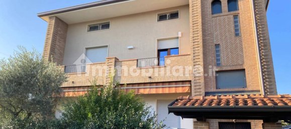 Квартира с 2 спальнями в Колоньо аль Серио, Италия № 287370 2