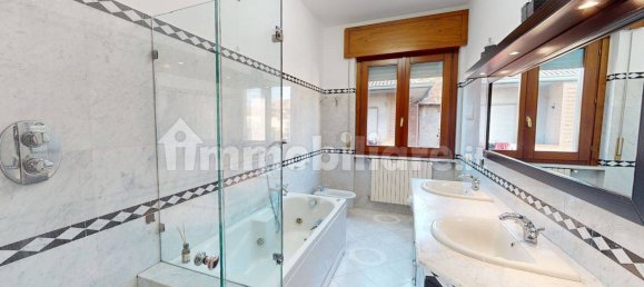 Квартира с 2 спальнями в Колоньо аль Серио, Италия № 287370 15