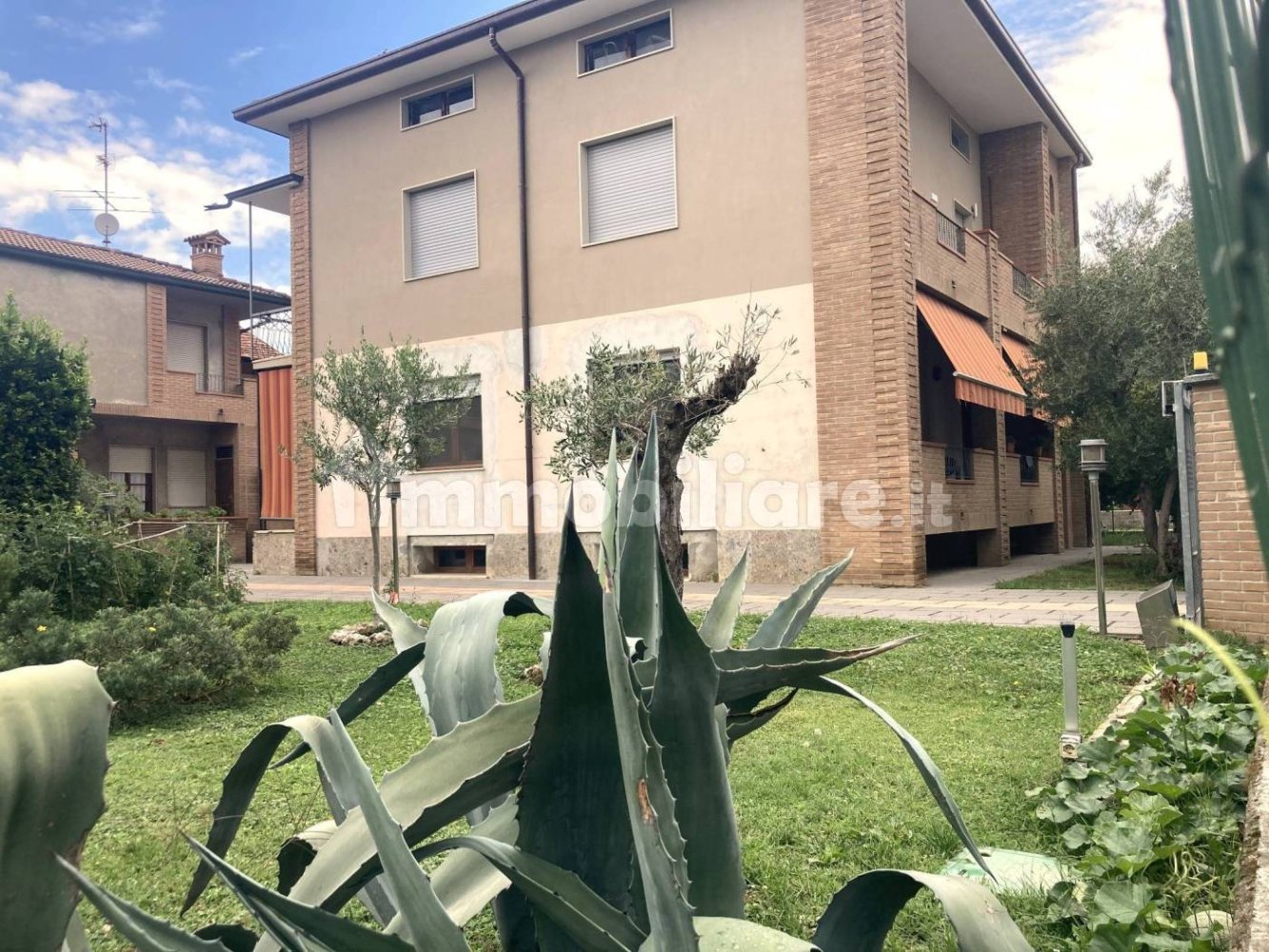 Квартира с 2 спальнями в Колоньо аль Серио, Италия № 287370